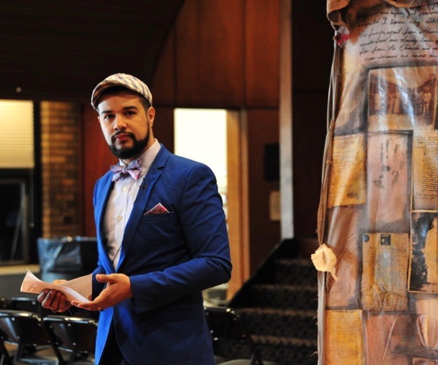 Jonatas Chimen next to Tent