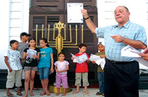 Celebrating Hannukah in Suriname (Photo courtesy Rabbi Beliak)